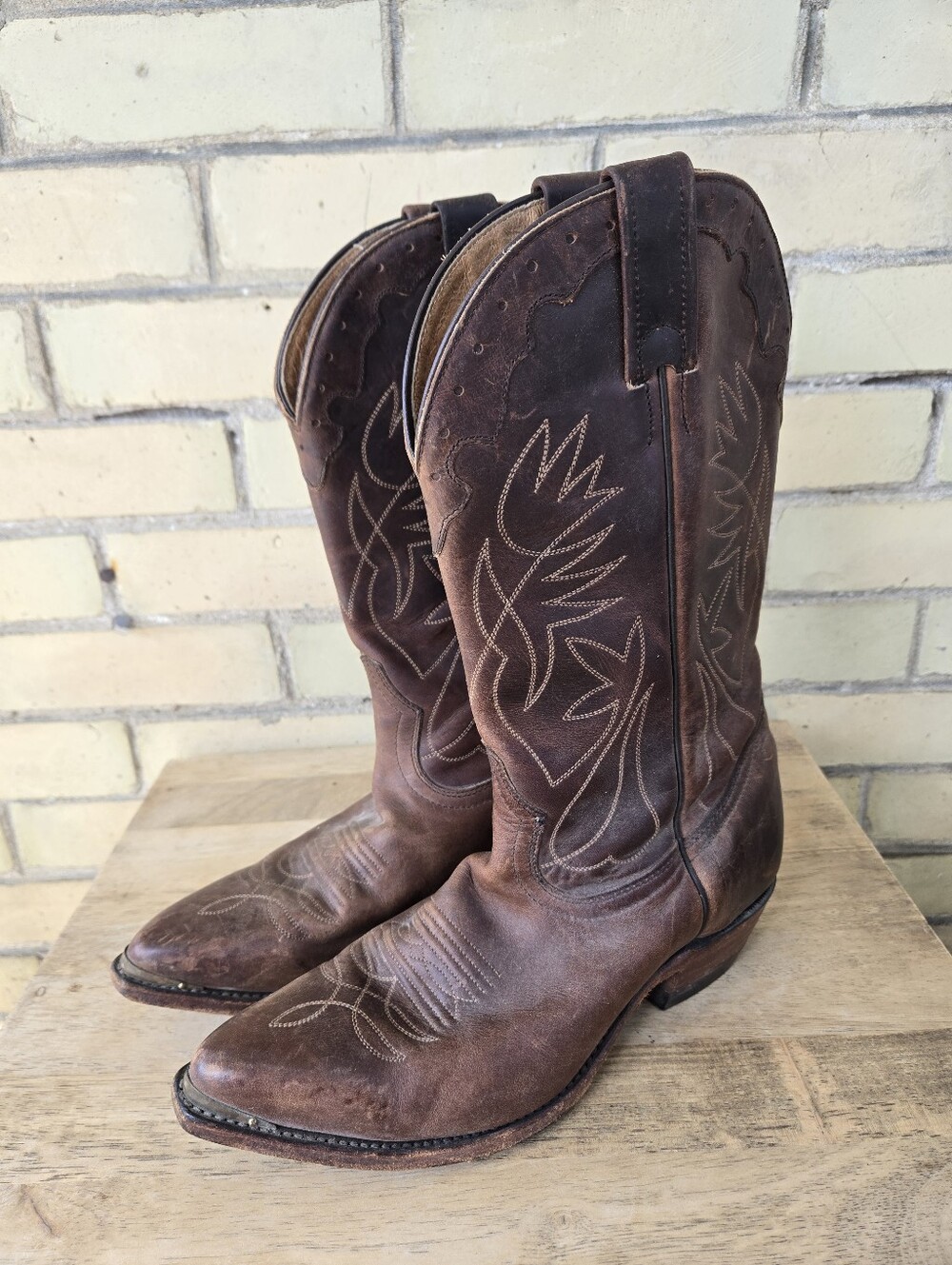 Boulet Cowboy Boots - Picture 6 of 10